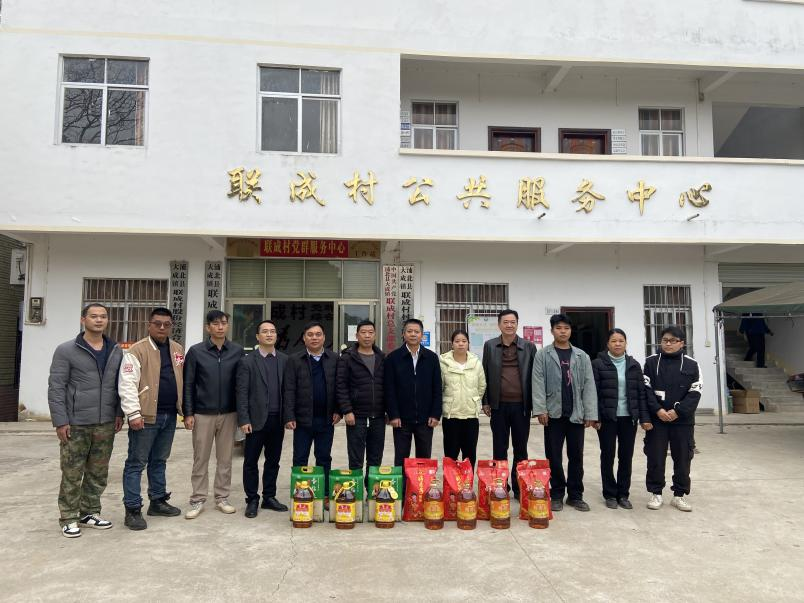 慰問(wèn)暖人心，關(guān)懷傳黨情